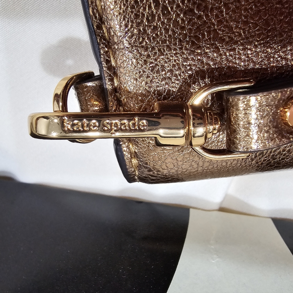Kate Spade Dakota Crinkle Wristlet Metallic Gold NEW - Picture 6 of 12